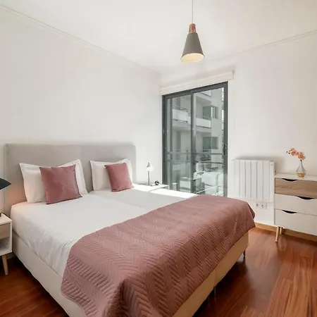 Piornais I By An Island Apartment Funchal (Madeira)