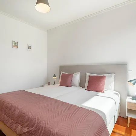 Piornais I By An Island Apartment Funchal (Madeira)